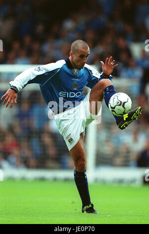 PAUL RITCHIE MANCHESTER CITY FC MAINE ROAD 17 September 2000 Stock ...