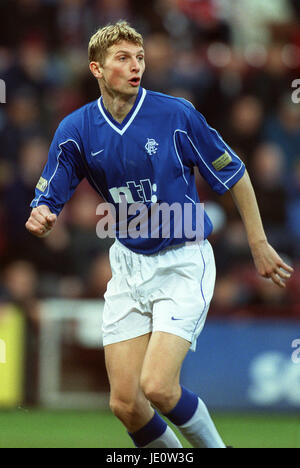 TORE ANDRE FLO GLASGOW RANGERS FC 02 December 2000 Stock Photo - Alamy