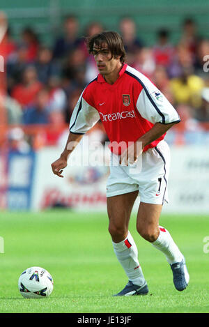 2004-05 Arsenal Home Shirt Pires #7 - 6/10 - (L)