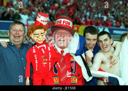 DR.FUN ARSENAL V LIVERPOOL FA CUP MILLENNIUM STADIUM CARDIFF WALES 12 May 2001 Stock Photo