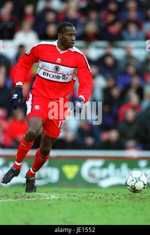 UGO EHIOGU MIDDLESBROUGH FC THE RIVERSIDE STADIUM MIDDLESBROUGH ENGLAND 24 February 2001 Stock Photo