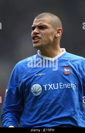 JERMAINE WRIGHT IPSWICH TOWN FC ST JAMES PARK NEWCASTLE 16 March 2002 Stock Photo