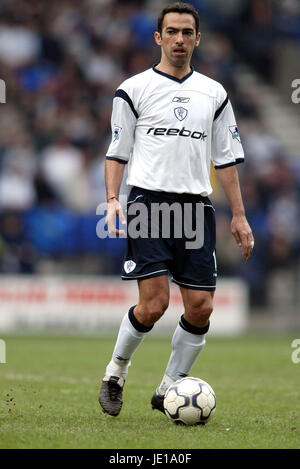 YOURI DJORKAEFF BOLTON WANDERERS FC REEBOK STADIUM BOLTON 30 March 2002 Stock Photo