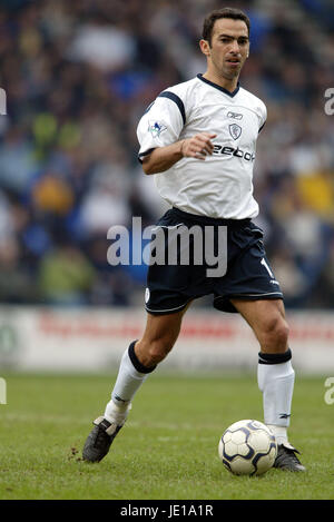 YOURI DJORKAEFF BOLTON WANDERERS FC REEBOK STADIUM BOLTON 30 March 2002 Stock Photo