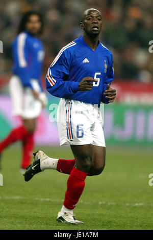 CLAUDE MAKELELE FRANCE & REAL MADRID CF STADE FRANCE PARIS 27 March 2002 Stock Photo