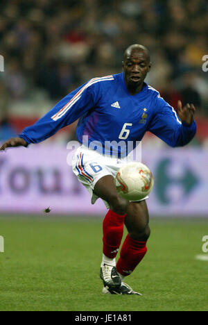 CLAUDE MAKELELE FRANCE & REAL MADRID CF STADE FRANCE PARIS 27 March 2002 Stock Photo