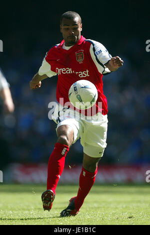 ASHLEY COLE ARSENAL V CHELSEA FA CUP FINAL MILLENNIUM STADIUM CARDIFF WALES 04 May 2002 Stock Photo