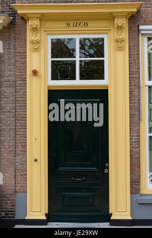 Eine typische Haustür in Holland Stock Photo