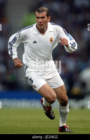 ZIDANE ジダン THE HISTORY 栄光の足跡\"1972～2002\" ジダン THE HISTORY 栄光の足跡【1972-2002】 DVD-BOX