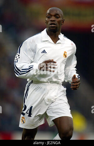 CLAUDE MAKELELE REAL MADRID CF HAMPDEN PARK GLASGOW 15 May 2002 Stock Photo