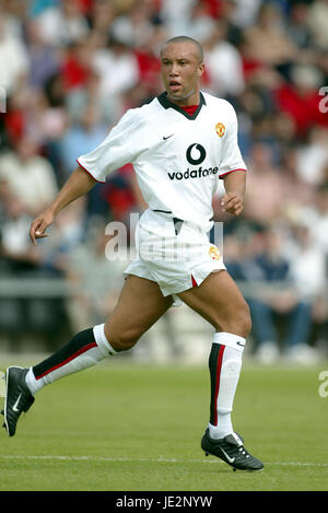 MIKAEL SILVESTRE MANCHESTER UNITED FC  BOURNMOUTH 27 July 2002 Stock Photo