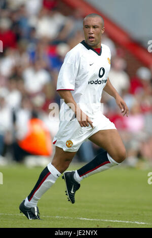 MIKAEL SILVESTRE MANCHESTER UNITED FC  BOURNMOUTH 27 July 2002 Stock Photo