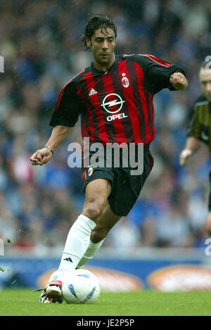 RUI COSTA AC MILAN 27 July 2002 Stock Photo - Alamy