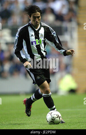 HUGO VIANA NEWCASTLE UNITED FC ST JAMES PARK NEWCASTLE ENGLAND 07 August 2002 Stock Photo