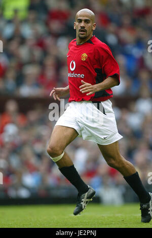 JUAN VERON MANCHESTER UNITED FC 10 August 2002 Stock Photo