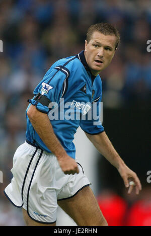 STEVE HOWEY MANCHESTER CITY FC MAINE ROAD MANCHESTER 24 August 2002 Stock Photo