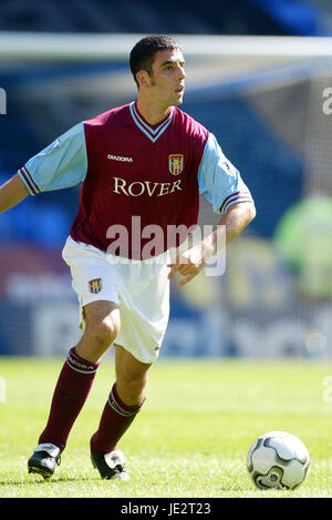 MARK DELANEY ASTON VILLA FC REEBOK STADIUM BOLTON 01 September 2002 Stock Photo