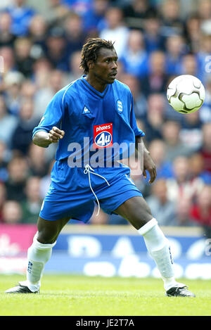 ALIOU CISSE BIRMINGHAM CITY FC ST ANDREWS BIRMINGHAM 31 August 2002 Stock Photo