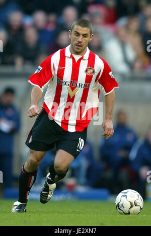 KEVIN PHILLIPS SUNDERLAND FC STADIUM OF LIGHT SUNDERLAND 19 October 2002 Stock Photo