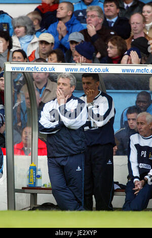 KEVIN KEEGAN MANCHESTER CITY FC MANAGER MAIN ROAD MANCHESTER 19 October 2002 Stock Photo