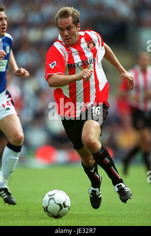 JASON MCATEER SUNDERLAND FC EWOOD PARK BLACKBURN ENGLAND 17 August 2002 Stock Photo