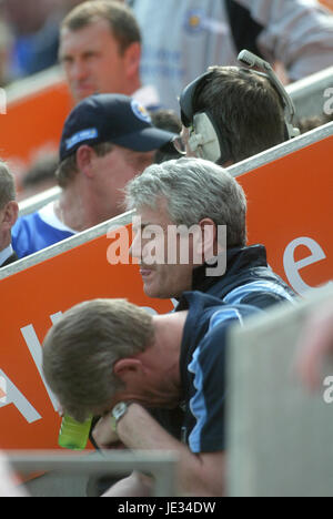 KEVIN KEEGAN MANCHESTER CITY FC MANAGER COLUMBIA 24 October 2003 Stock Photo