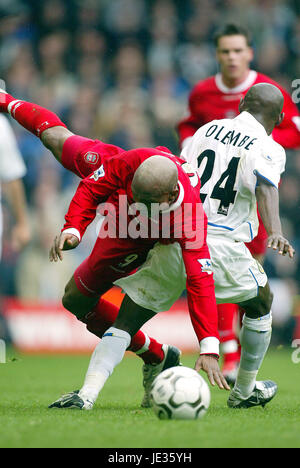 EL HADJI DIOUF SALOMON OLEMBE LIVERPOOL V LEEDS UNITED FC ANFIELD LIVERPOOL ENGLAND 25 October 2003 Stock Photo