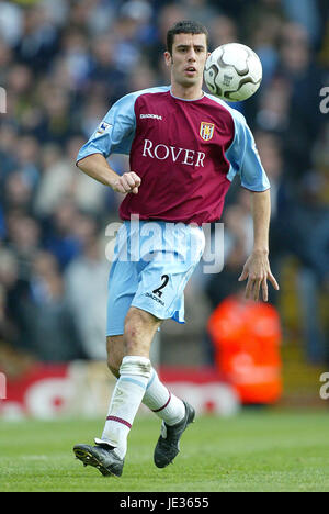 MARK DELANEY ASTON VILLA FC ST ANDREWS BIRMINGHAM ENGLAND 19 October 2003 Stock Photo