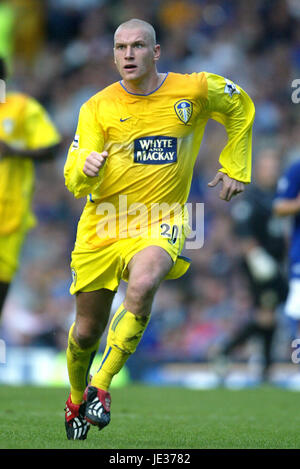 SETH JOHNSON LEEDS UNITED FC GOODISON PARK LIVERPOOL ENGLAND 28 September 2003 Stock Photo