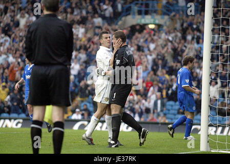 PAUL ROBINSON & IAN HARTE LEEDS UNITED V BIRMINGHAM CITY ELLAND ROAD LEEDS 20 September 2003 Stock Photo