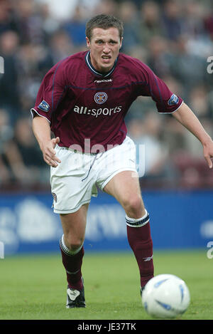 SCOTT SEVERIN HEART OF MIDLOTHIAN FC TYNECASTLE STADIUM EDINBURGH 21 September 2003 Stock Photo