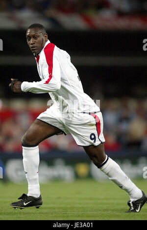 EMILE HESKEY ENGLAND & LIVERPOOL FC PORTMAN ROAD IPSWICH 20 August 2003 Stock Photo