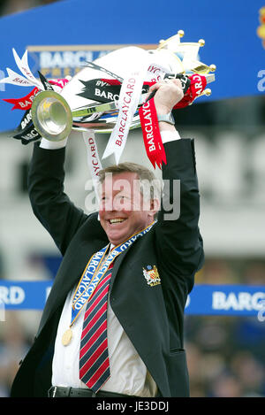 SIR ALEX FERGUSON MANCHESTER UNITED FC GOODISON PARK EVERTON 11 May 2003 Stock Photo