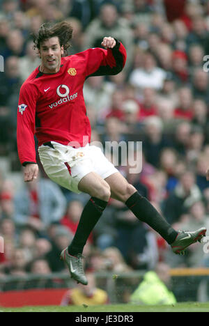 RUUD VAN NISTELROOY MANCHESTER UNITED FC OLD TRAFFORD 19 April 2003 Stock Photo