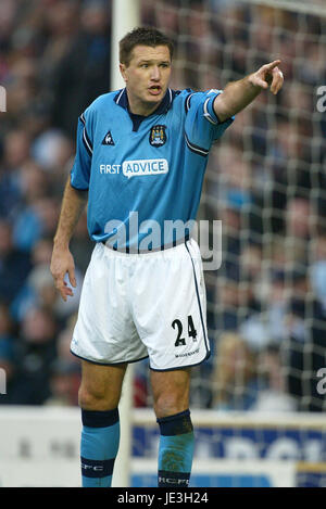 STEVE HOWEY MANCHESTER CITY FC MAINE ROAD MANCHESTER CITY FC 11 January 2003 Stock Photo