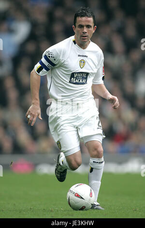 GARY KELLY LEEDS UNITED FC ELLAND ROAD LEEDS ENGLAND 31 October 2004 Stock Photo