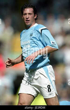 ROBBIE FOWLER MANCHESTER CITY FC ANFIELD LIVERPOOL ENGLAND 21 August 2004 Stock Photo