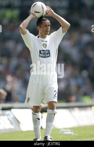 GARY KELLY LEEDS UNITED FC ELLAND ROAD LEEDS ENGLAND 07 August 2004 Stock Photo