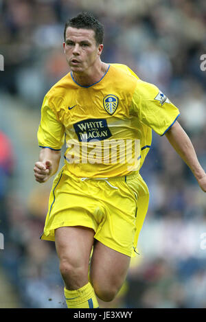 IAN HARTE LEEDS UNITED FC EWOOD PARK BLACKBURN ENGLAND 10 April 2004 Stock Photo