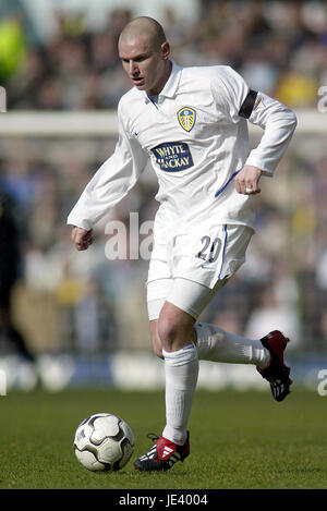 SETH JOHNSON LEEDS UNITED FC ELLAND ROAD LEEDS ENGLAND 29 February 2004 Stock Photo