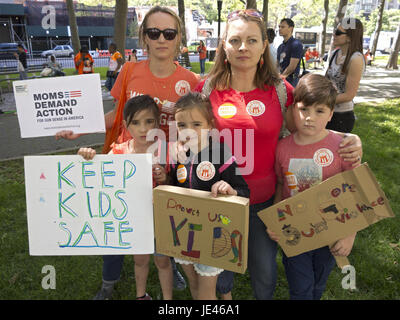 Mothers and children prepare to march in the Fifth Annual Brooklyn Bridge March for Gun Sense sponsored by Moms Demand Action in America, 6/3/17. Stock Photo