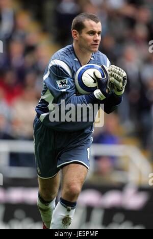 SHAY GIVEN NEWCASTLE UNITED FC ST JAMES PARK NEWCASTLE ENGLAND 23 October 2005 Stock Photo