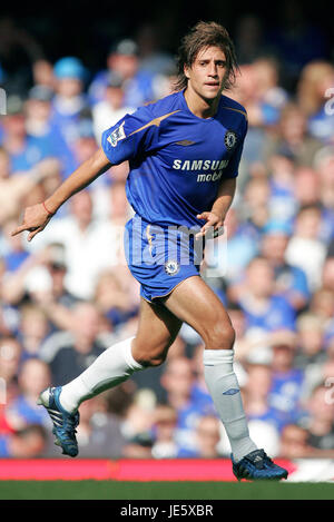 HERNAN CRESPO CHELSEA FC STAMFORD BRIDGE CHELSEA LONDON ENGLAND 21 August 2005 Stock Photo