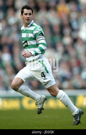 JACKIE MCNAMARA GLASGOW CELTIC FC CELTIC PARK GLASGOW SCOTLAND 20 February 2005 Stock Photo