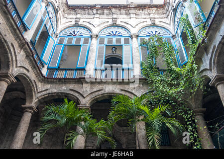 Detail of Interior courtyard of a traditional Havanan home in Old Havana, Cuba Stock Photo