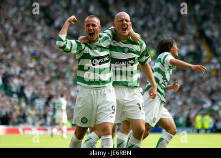 KENNY MILLER & THOMAS GRAVESEN CELTIC V RANGERS CELTIC PARK GLASGOW SCOTLAND 23 September 2006 Stock Photo