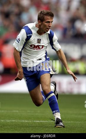 GARY O'NEIL PORTSMOUTH THE VALLEY STADIUM LONDON ENGLAND 16 September 2006 Stock Photo