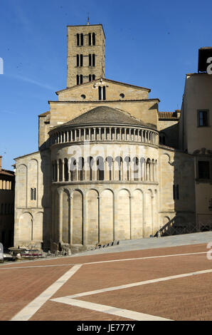 Italy, Tuscany, Arezzo, Piazza grandee, The church Santa Maria della Pieve, Stock Photo