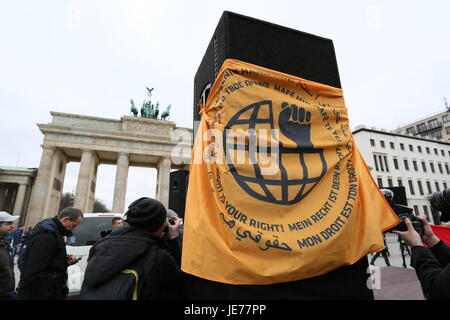 Berlin, Germany, April 8th, 2015: Rally on International Roma Day at Brandenburg Gate. Stock Photo