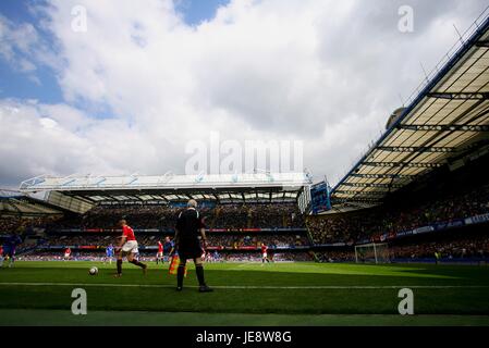 STAMFORD BRIDGE CHELSEA FOOTBALL CLUB STAMFORD BRIDGE CHELSEA LONDON ENGLAND 29 April 2006 Stock Photo